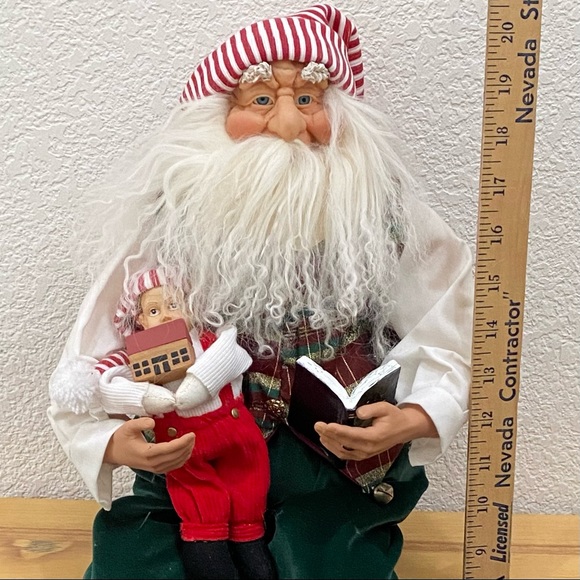 Vintage Wildwood International Sitting Santa w/ Boy Christmas Carol 20” Figure - Picture 3 of 13